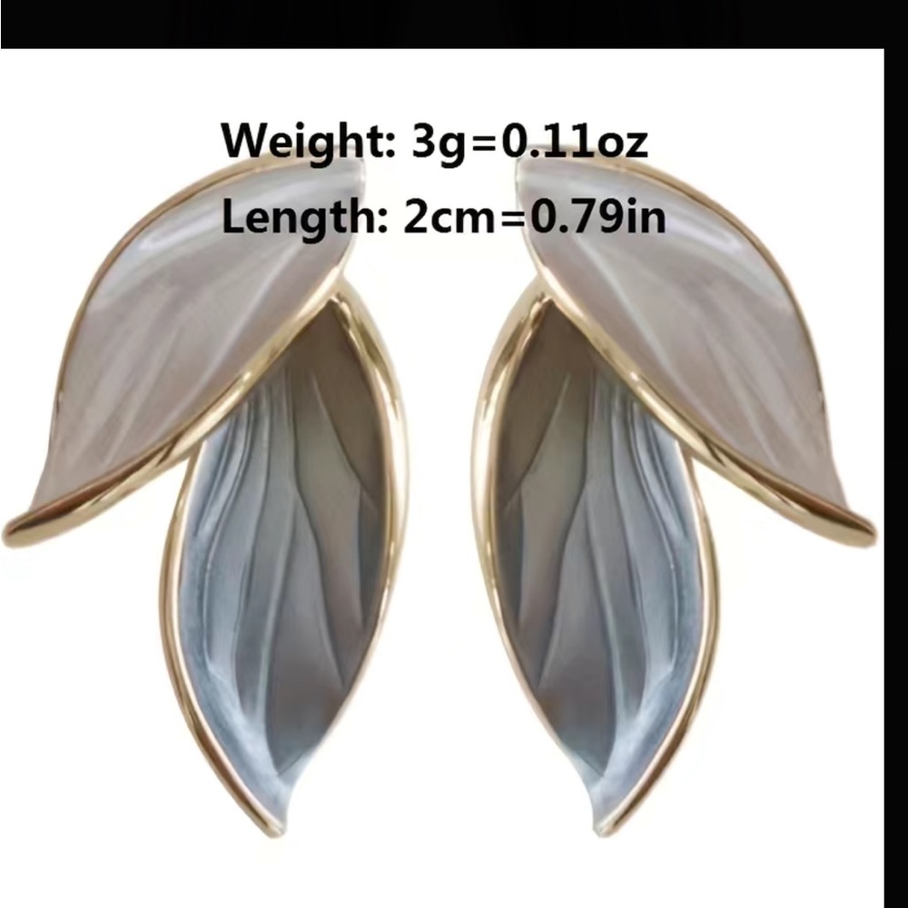 Blue and White with Gold Vintage Leaf Stud Earrings - Picture 6 of 7